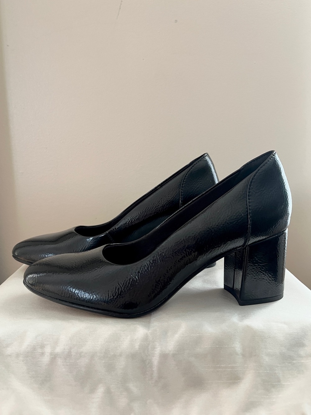 Clarks Chantelle Ava Pumps in Black - Women's Size 8 Block Heel